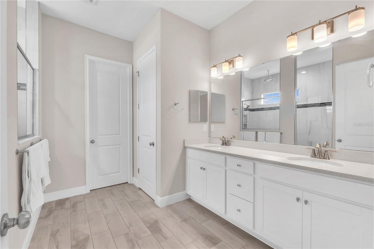 814 Tirano Way, Sun City Center, FL 33573 Photo