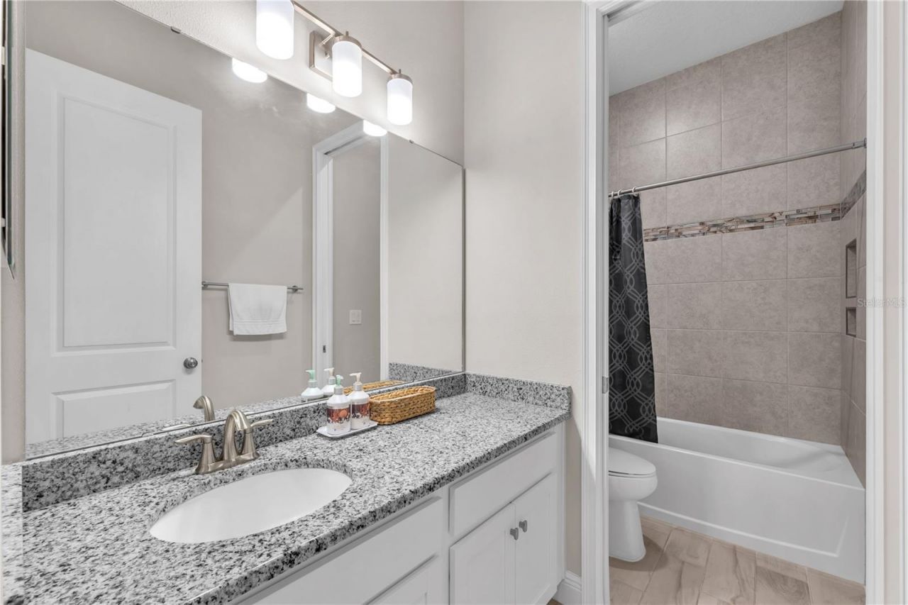 814 Tirano Way, Sun City Center, FL 33573 Photo