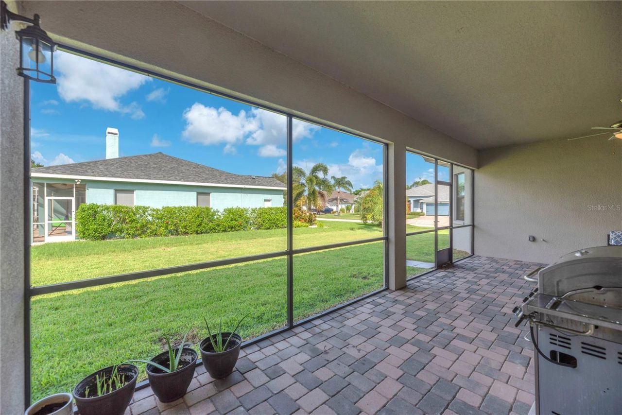 814 Tirano Way, Sun City Center, FL 33573 Photo