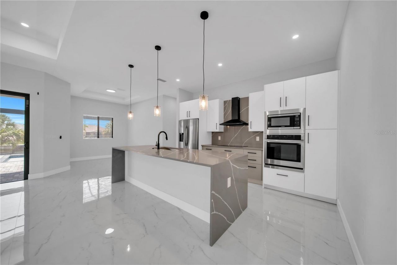 4129 Flamingo Boulevard , Port Charlotte, FL 33948 Photo