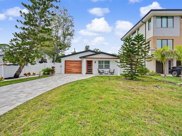 1927 SHORE ACRES BOULEVARD NE, ST PETERSBURG, FL 33703