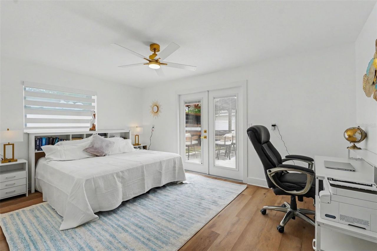1927 Shore Acres Boulevard Ne, Saint Petersburg, FL 33703 Photo