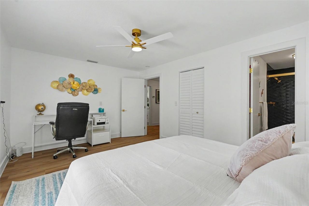 1927 Shore Acres Boulevard Ne, Saint Petersburg, FL 33703 Photo