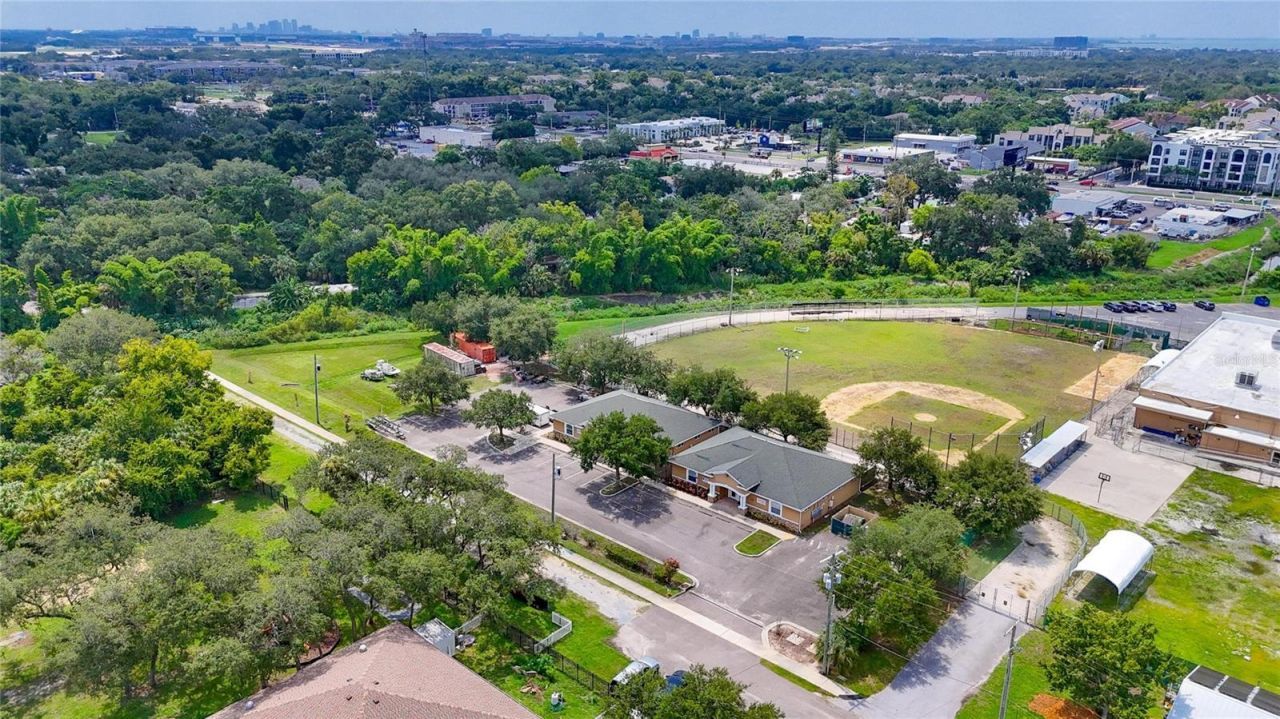 7318 W Comanche Avenue, Tampa, FL 33634 Photo