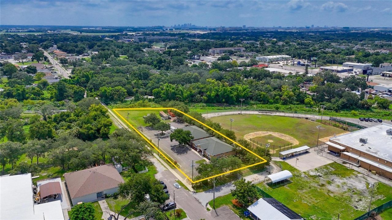 7318 W Comanche Avenue, Tampa, FL 33634 Photo