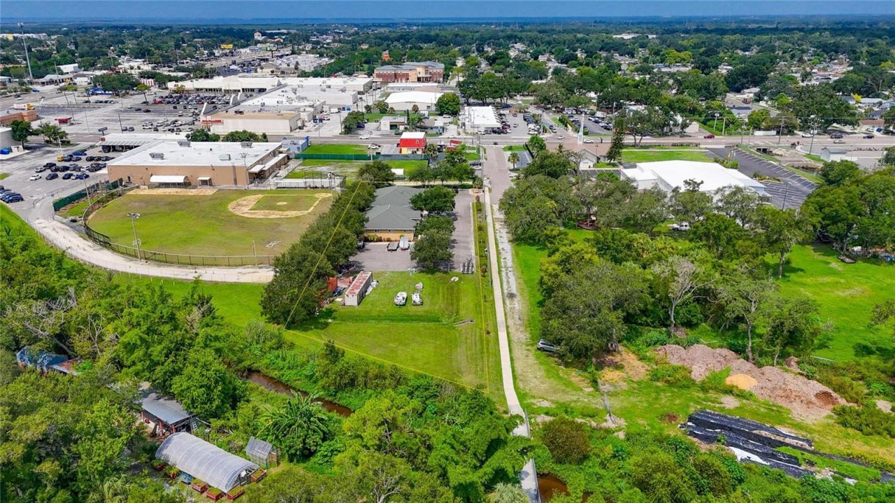 7318 W Comanche Avenue, Tampa, FL 33634 Photo