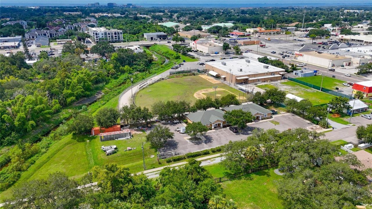 7318 W Comanche Avenue, Tampa, FL 33634 Photo