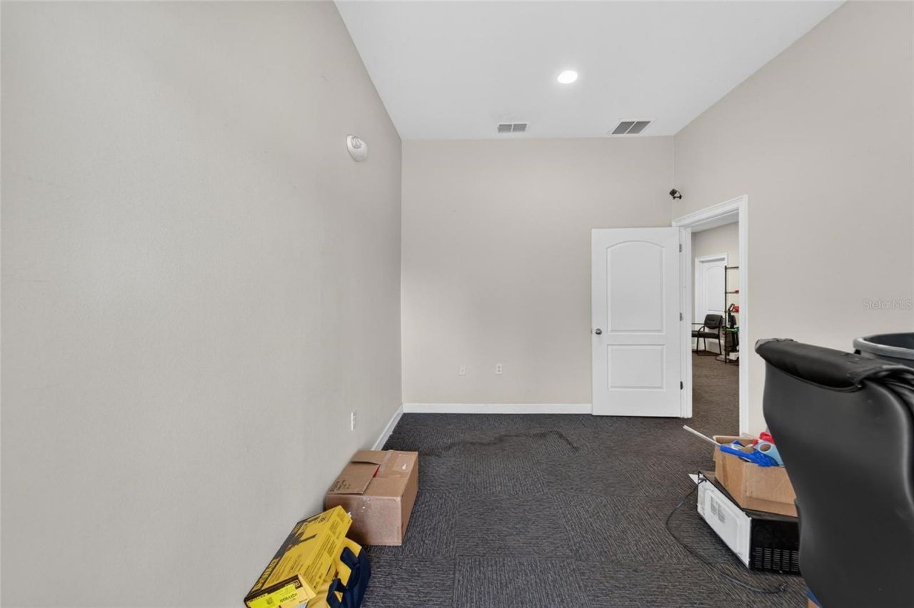 7318 W Comanche Avenue, Tampa, FL 33634 Photo