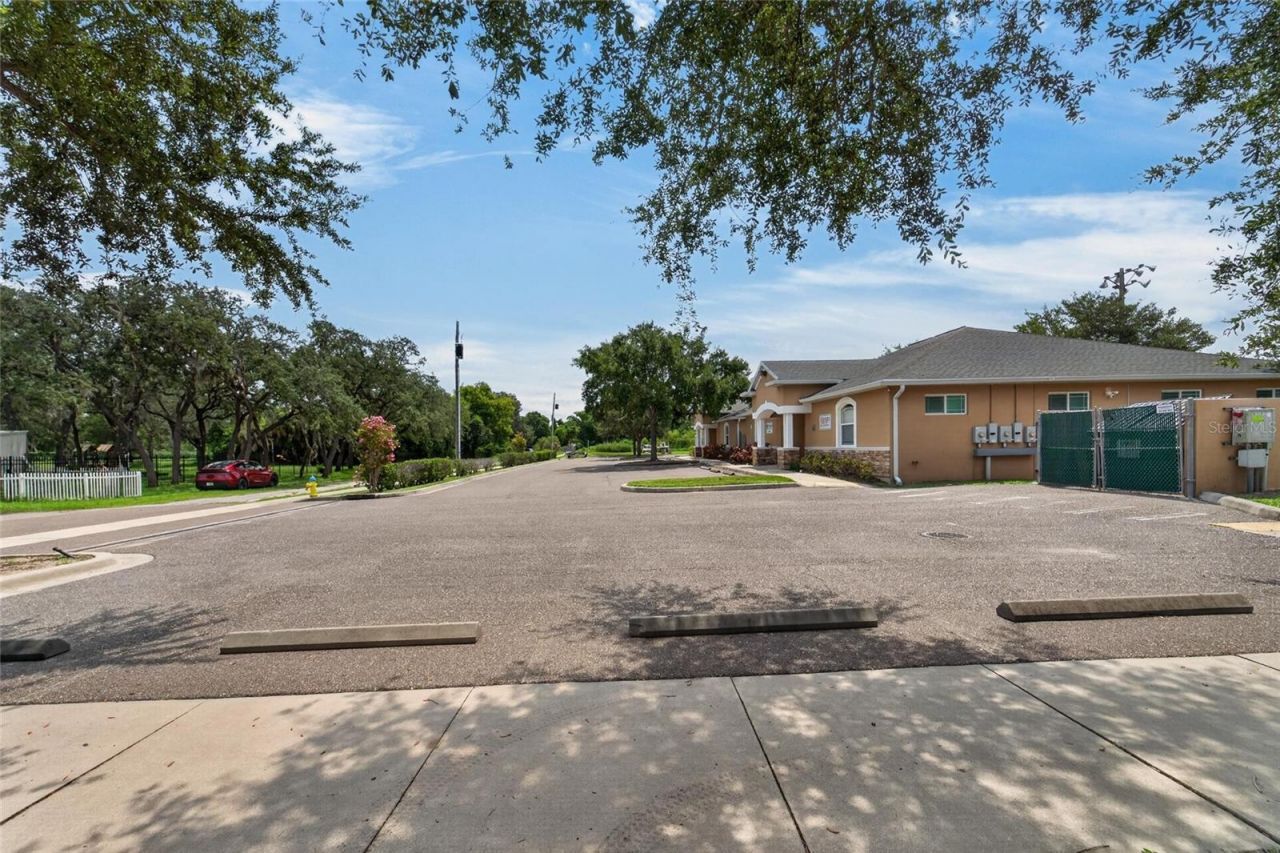 7318 W Comanche Avenue, Tampa, FL 33634 Photo