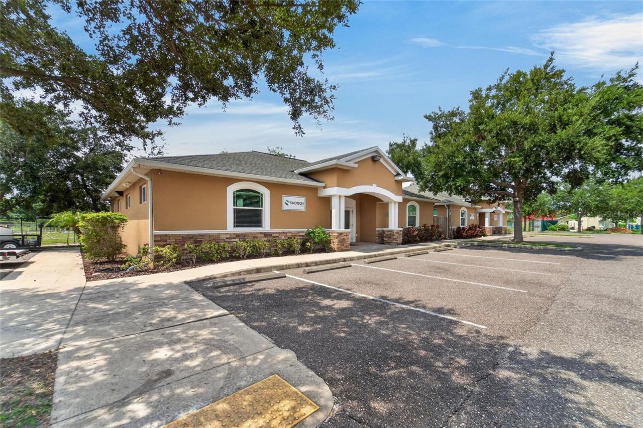 7318 W Comanche Avenue, Tampa, FL 33634 Photo
