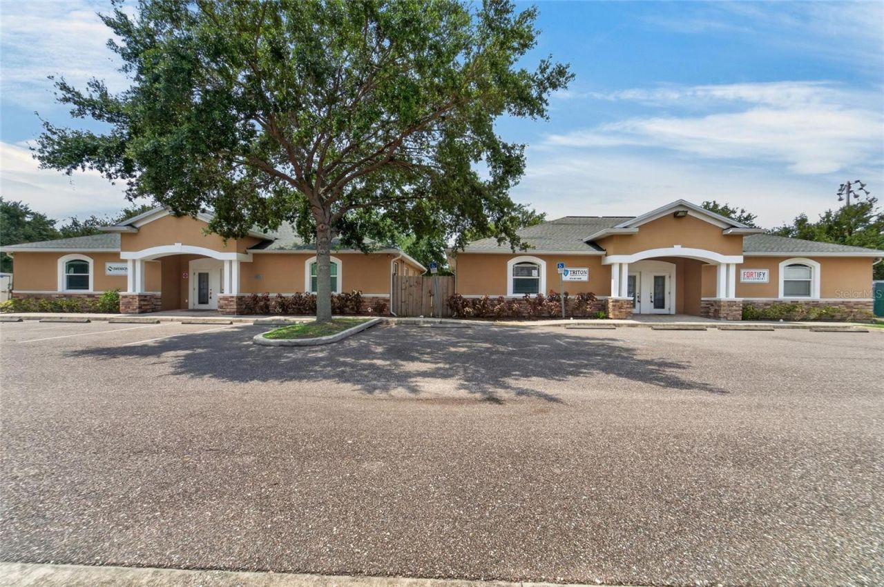 7318 W Comanche Avenue, Tampa, FL 33634 Photo