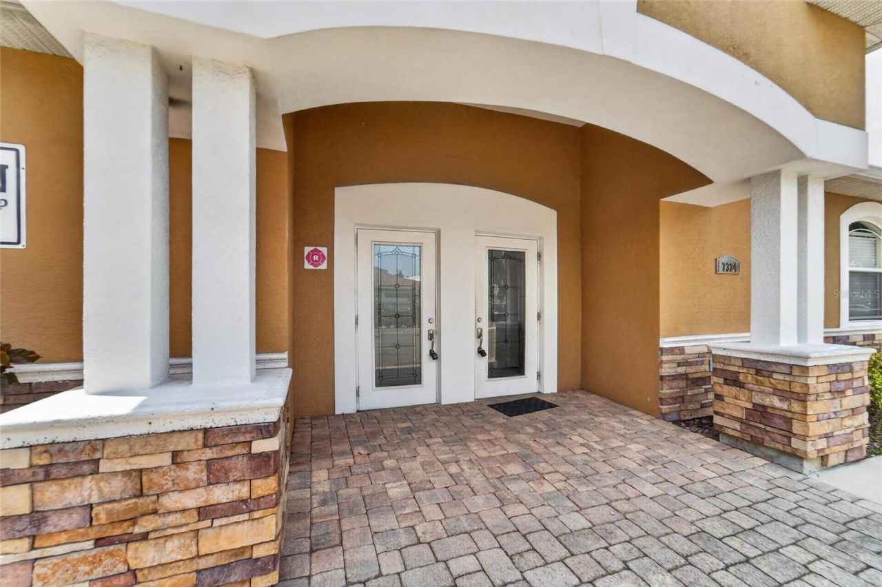 7318 W Comanche Avenue, Tampa, FL 33634 Photo