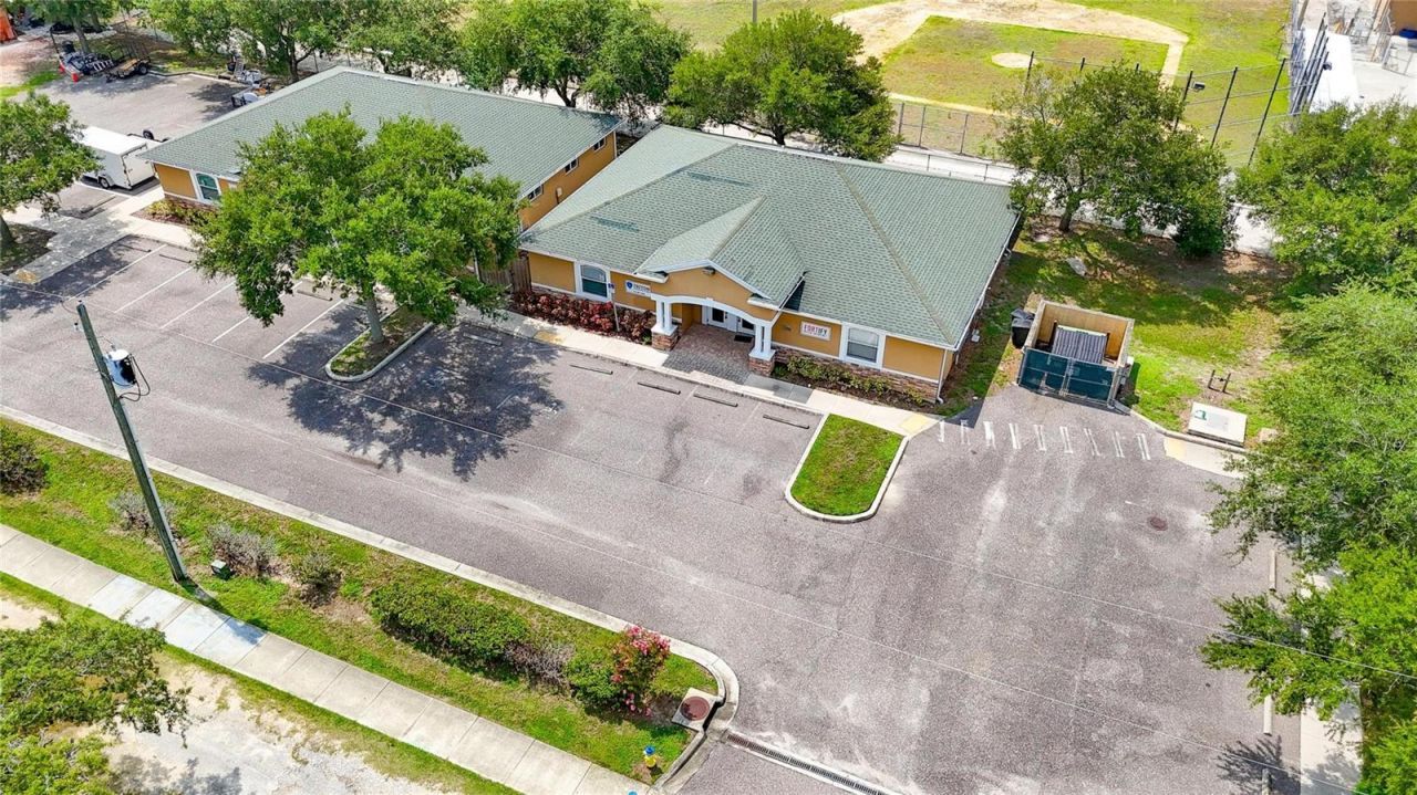 7318 W Comanche Avenue, Tampa, FL 33634 Photo