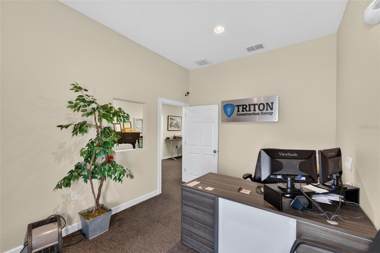 7318 W Comanche Avenue, Tampa, FL 33634 Photo