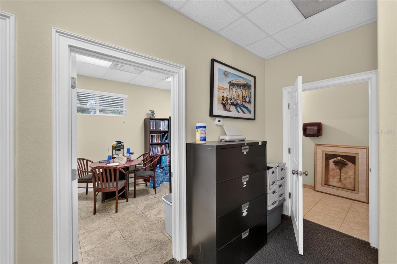 7318 W Comanche Avenue, Tampa, FL 33634 Photo