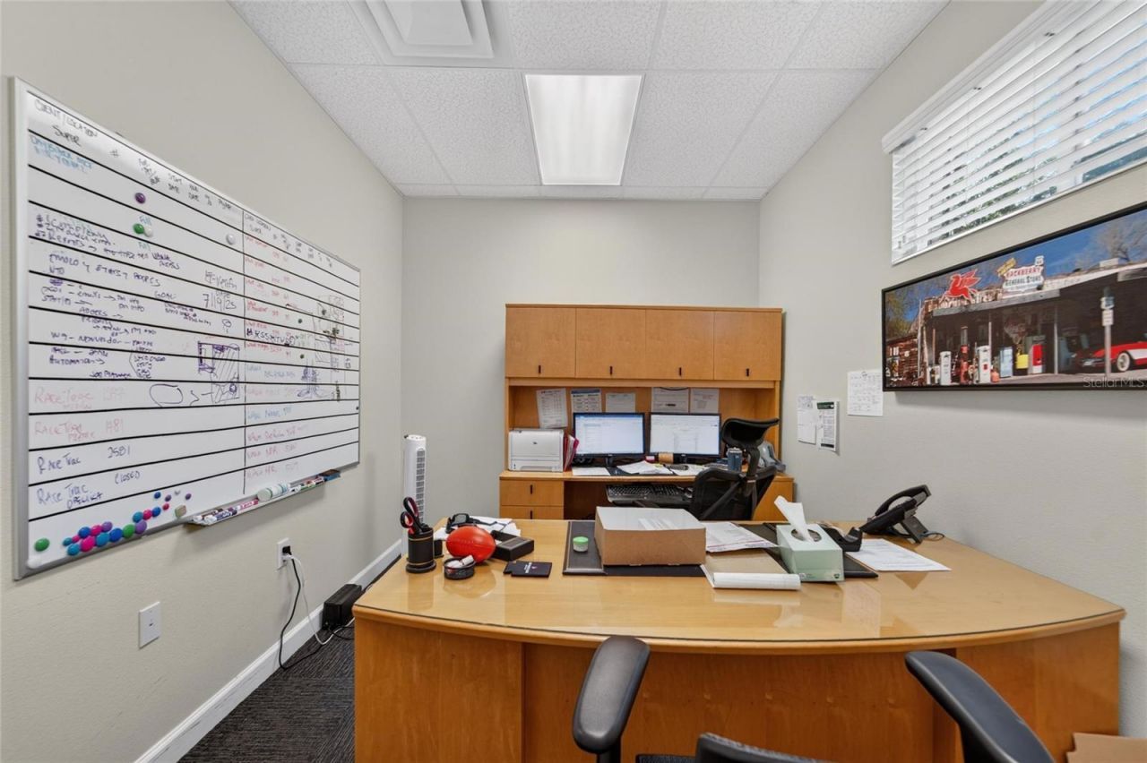 7318 W Comanche Avenue, Tampa, FL 33634 Photo