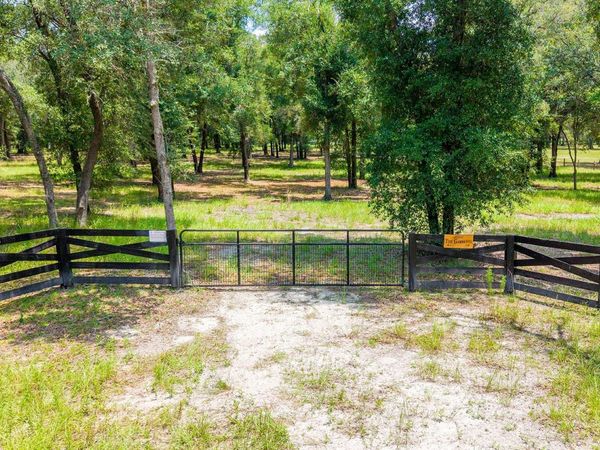 4316 NE 27TH LANE , HIGH SPRINGS, FL 32643