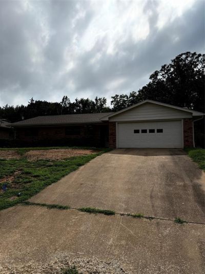 2409 Caprice Avenue, Denison, TX 75020 Main Photo