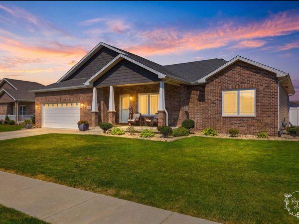 2020 Summerfield Lane , Bourbonnais, IL 60914