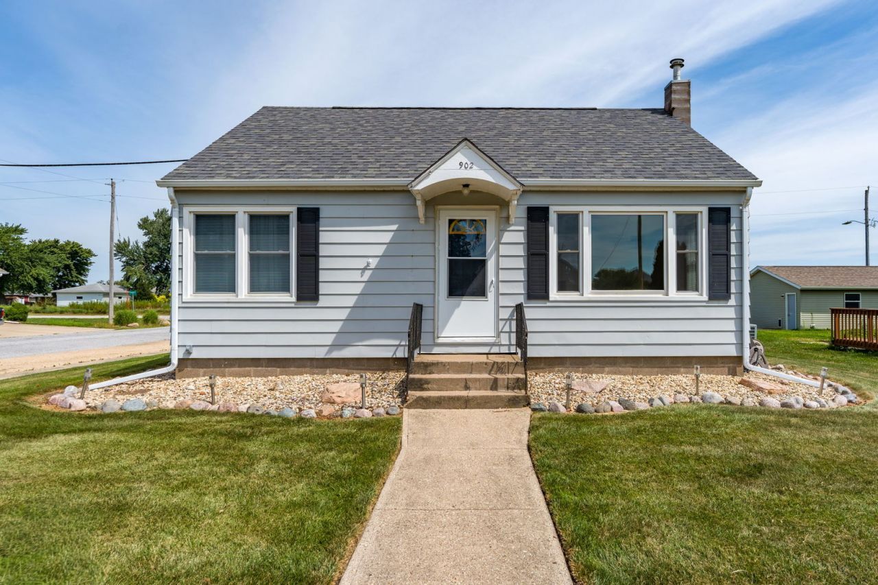 902 Clinton Street, Grand Mound, IA 52751 Main Photo