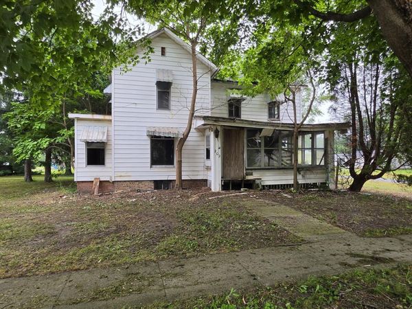 202 S 1st Street , Chatsworth, IL 60921