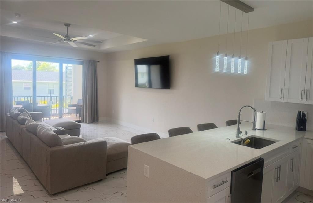 15335 Wall Dr, Unit 337, Fort Myers, FL 33908 Photo