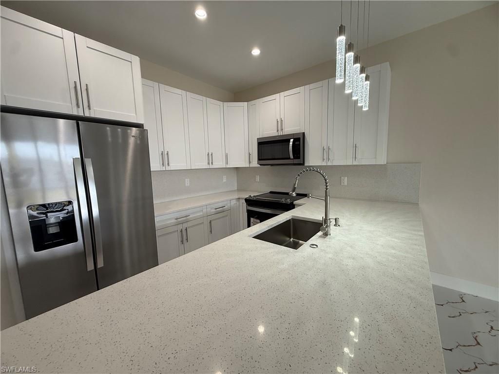 15335 Wall Dr, Unit 337, Fort Myers, FL 33908 Photo