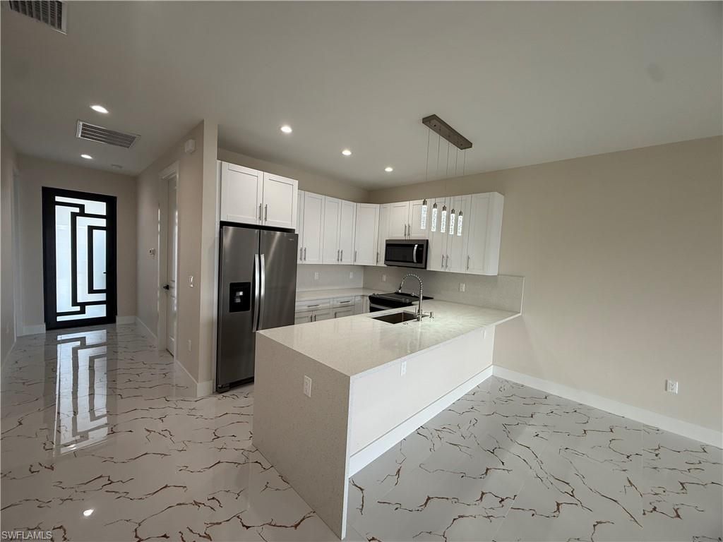 15335 Wall Dr, Unit 337, Fort Myers, FL 33908 Photo