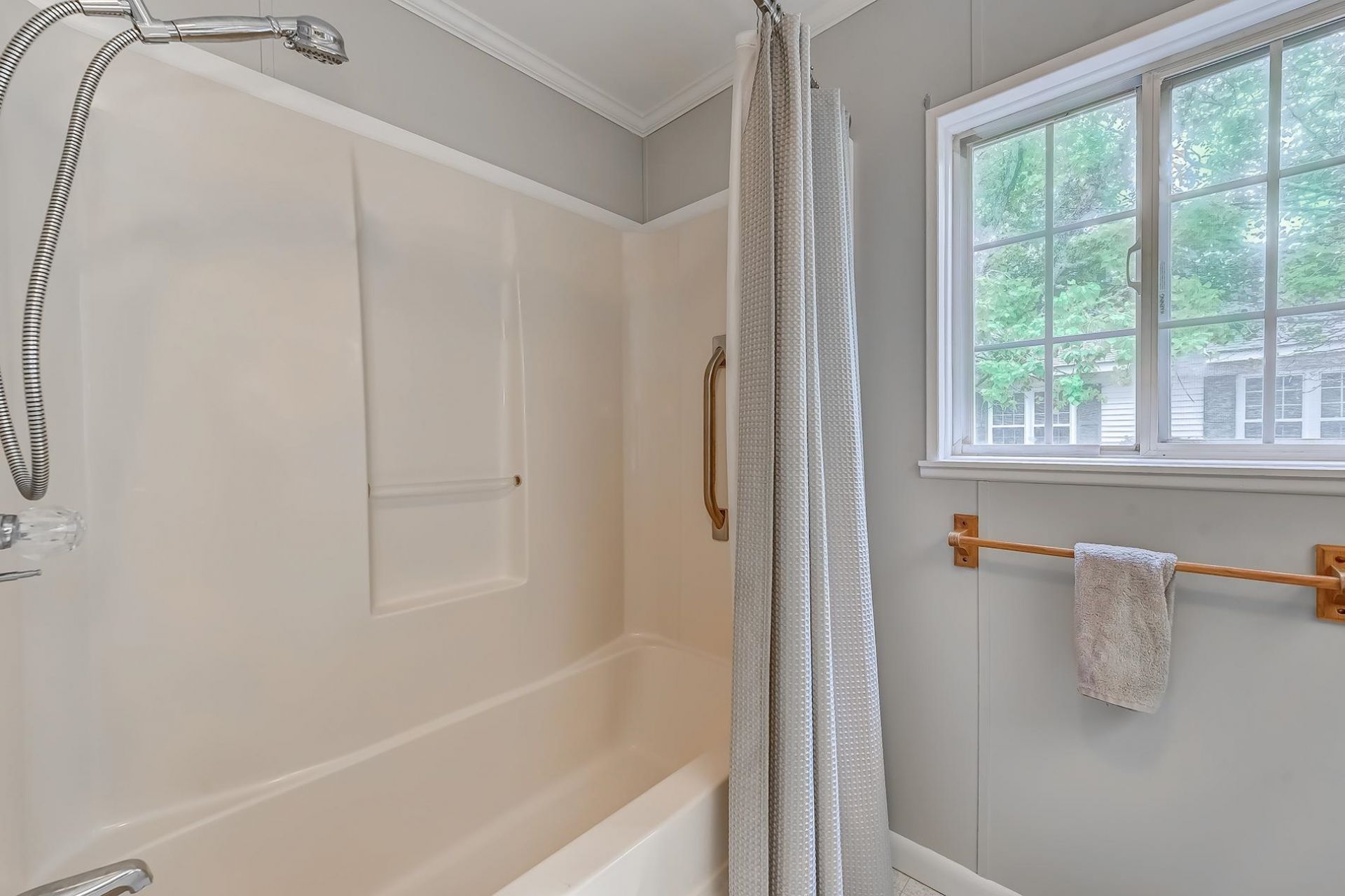 4361 Superior Circle Photo 24