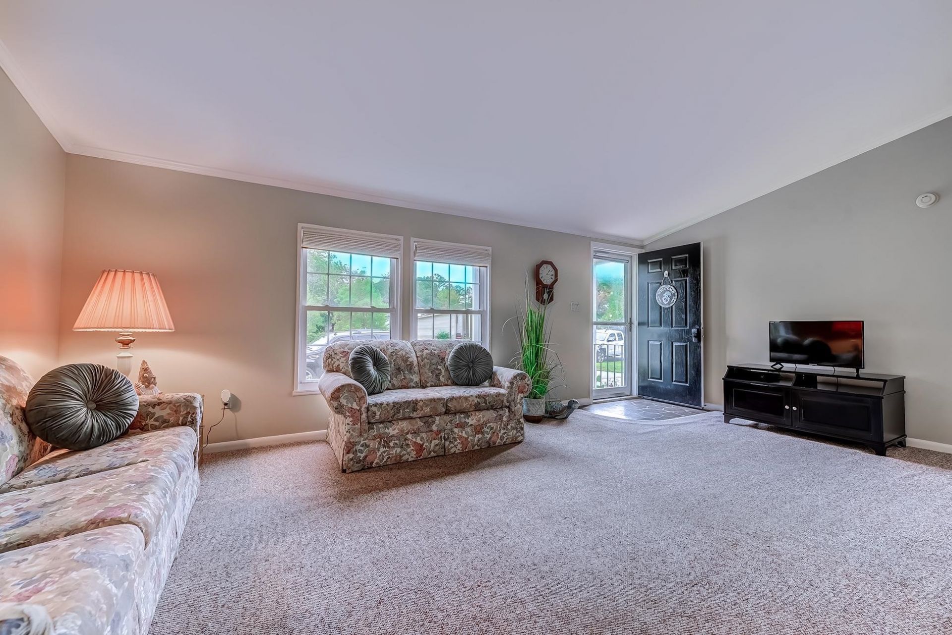 4361 Superior Circle Photo 6