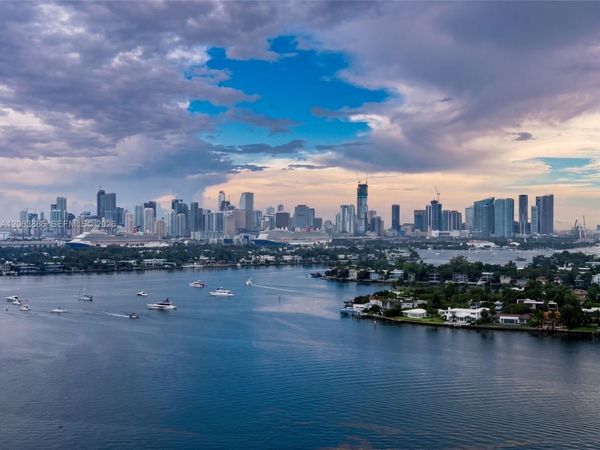 9 Island Ave , Unit 2306, Miami Beach, FL 33139