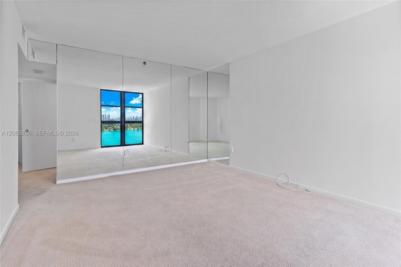 9 Island Ave, Unit 2306, Miami Beach, FL 33139 Photo