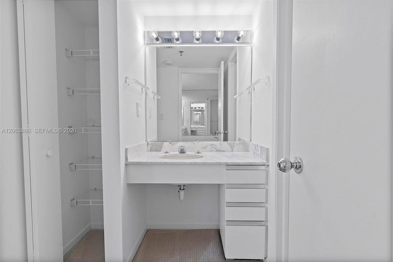 9 Island Ave, Unit 2306, Miami Beach, FL 33139 Photo