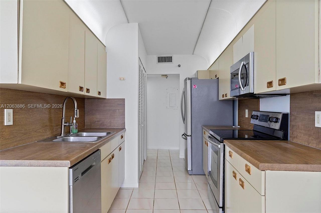 9 Island Ave, Unit 2306, Miami Beach, FL 33139 Photo