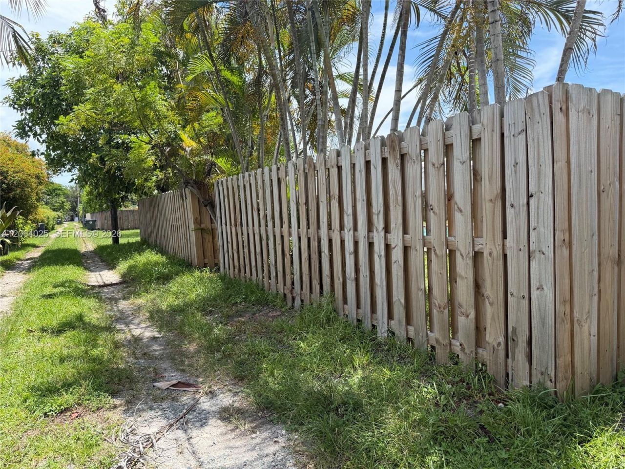 801 Albatross St, Miami Springs, FL 33166 Photo