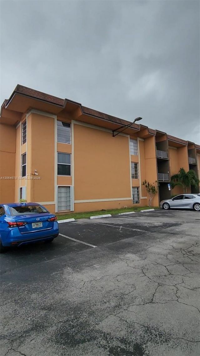 9405 SW 76th St, Unit Y32, Miami, FL 33173 Photo
