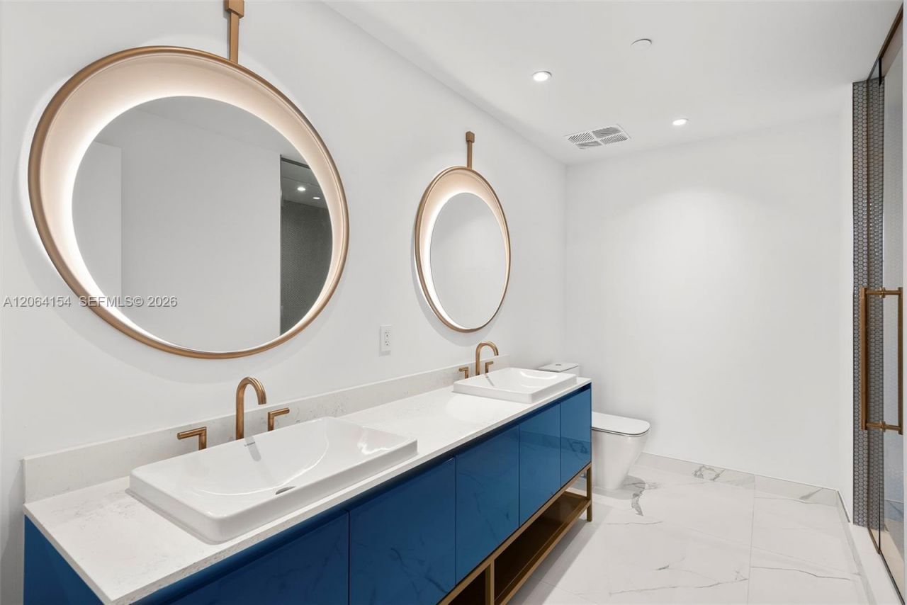 2678 Tigertail Ave, Unit 1405, Miami, FL 33133 Photo