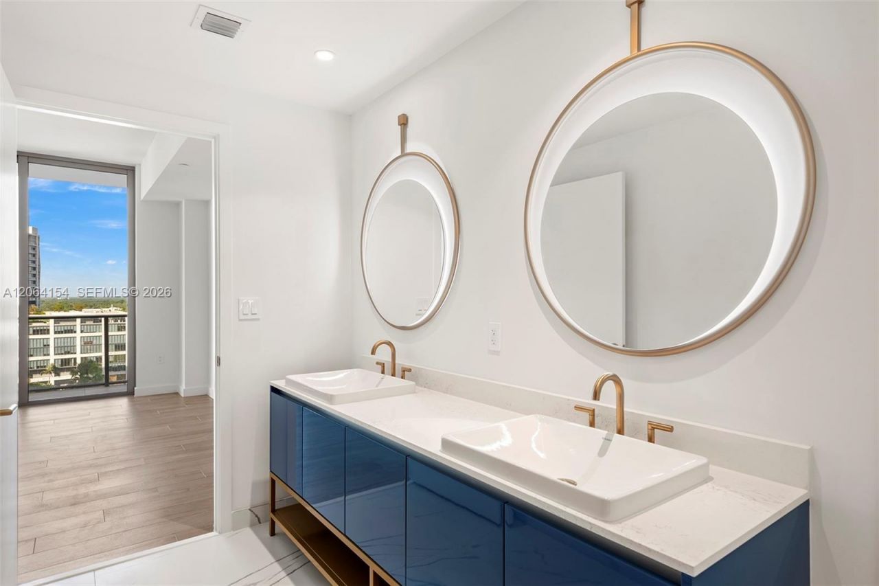 2678 Tigertail Ave, Unit 1405, Miami, FL 33133 Photo