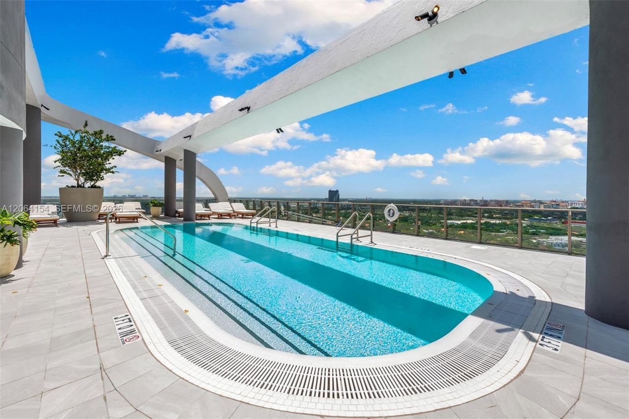 2678 Tigertail Ave, Unit 1405, Miami, FL 33133 Photo