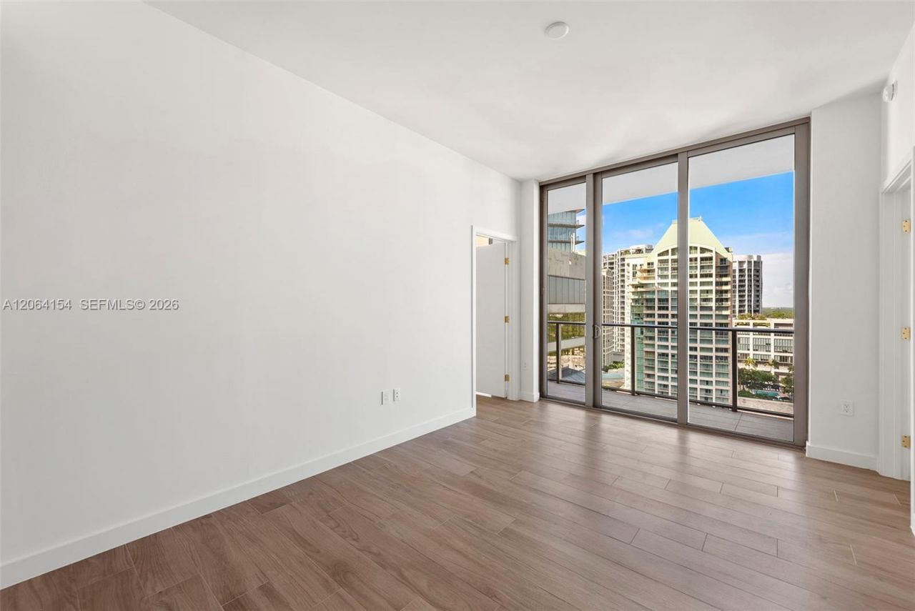 2678 Tigertail Ave, Unit 1405, Miami, FL 33133 Photo