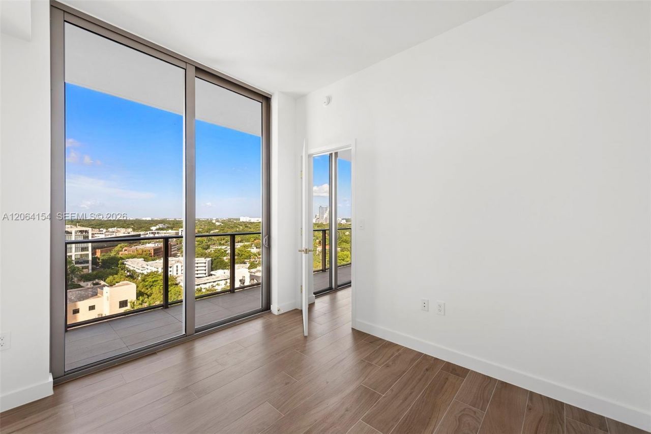 2678 Tigertail Ave, Unit 1405, Miami, FL 33133 Photo