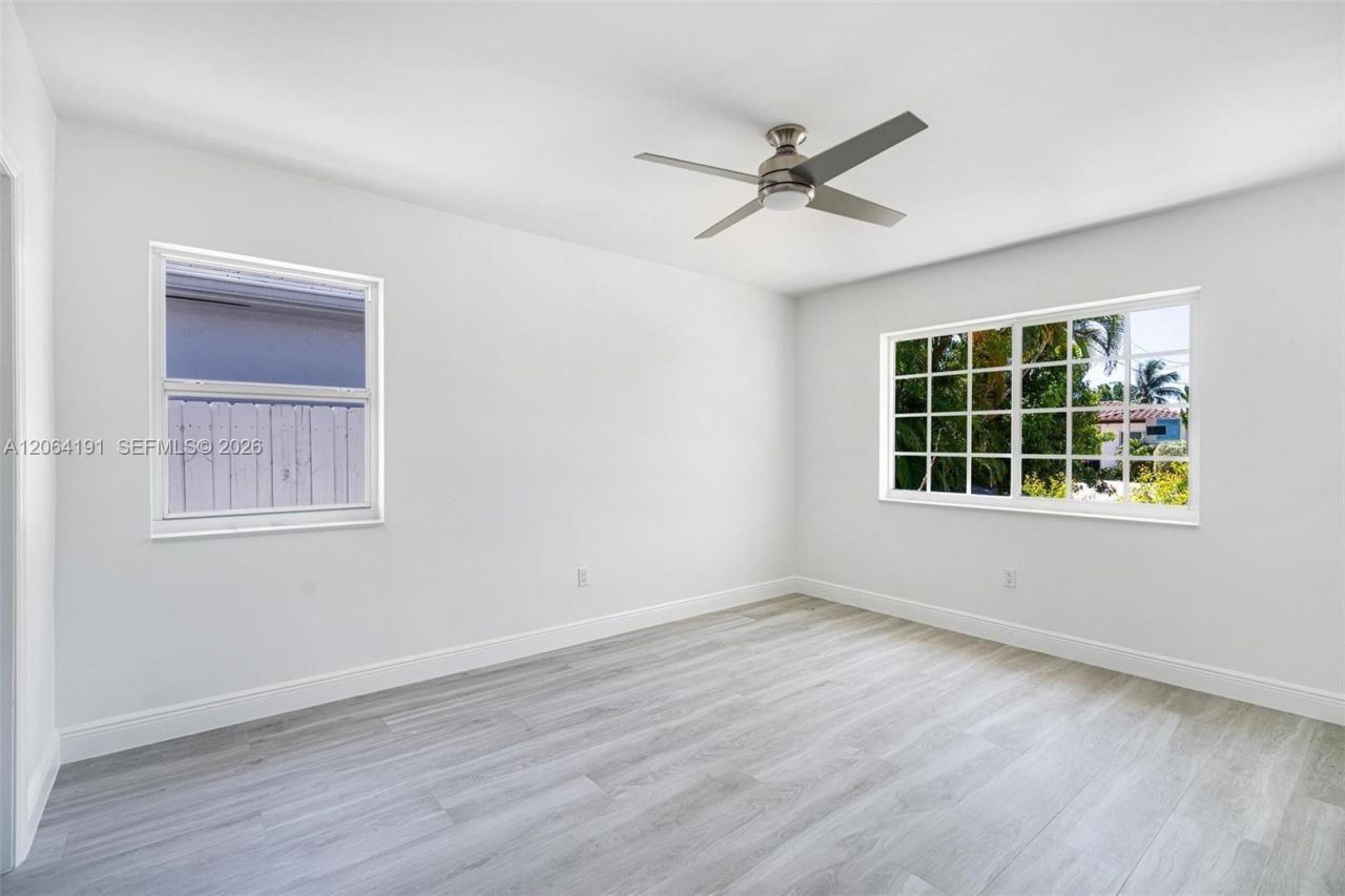 1451 Stillwater Dr, Miami Beach, FL 33141 Photo