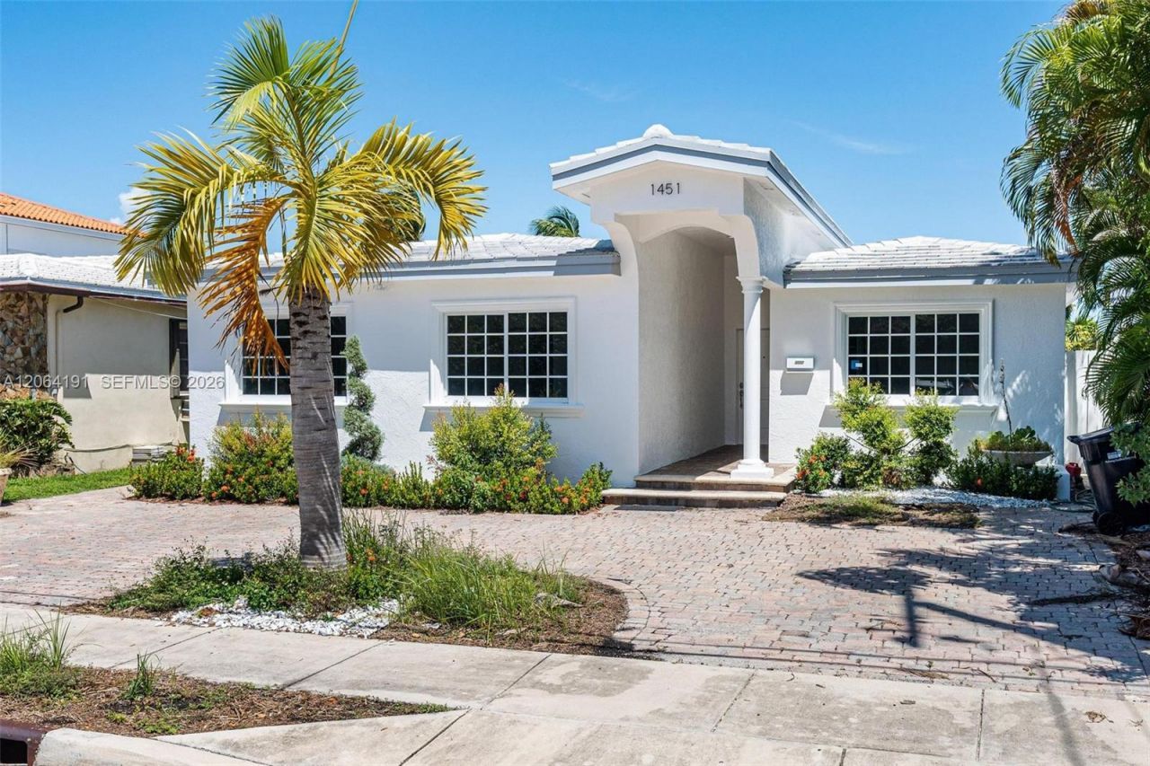 1451 Stillwater Dr, Miami Beach, FL 33141 Photo