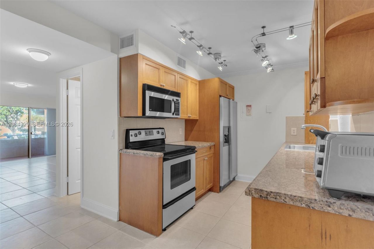 7745 SW 86th St, Unit D-218, Miami, FL 33143 Photo