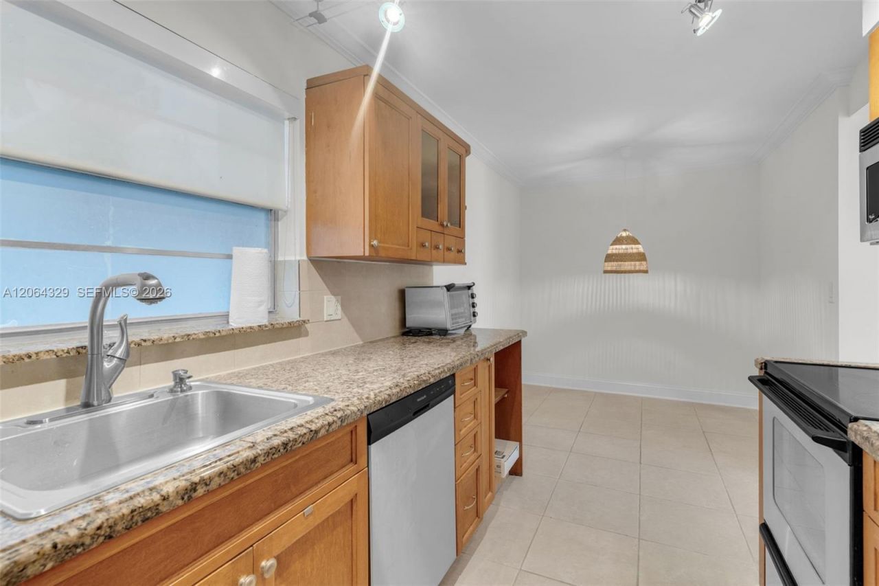 7745 SW 86th St, Unit D-218, Miami, FL 33143 Photo