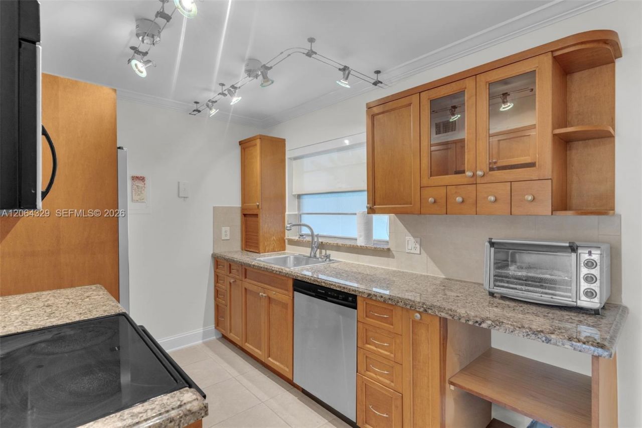 7745 SW 86th St, Unit D-218, Miami, FL 33143 Photo