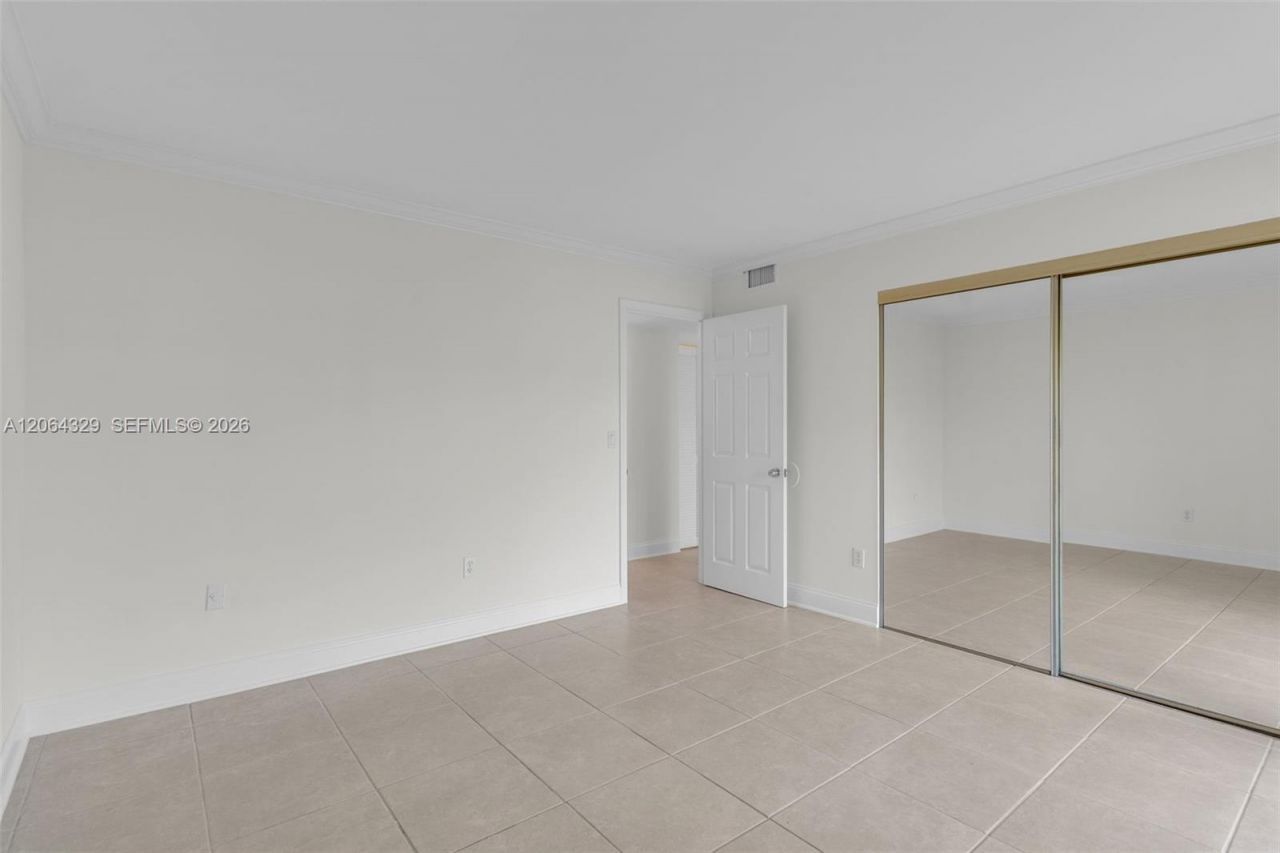 7745 SW 86th St, Unit D-218, Miami, FL 33143 Photo