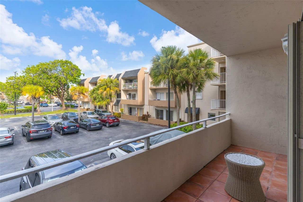 7745 SW 86th St, Unit D-218, Miami, FL 33143 Photo