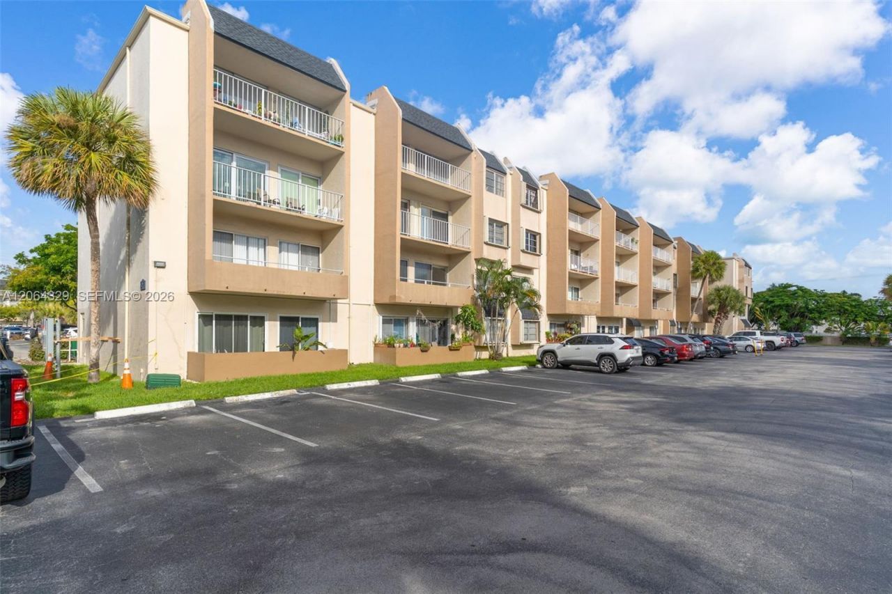 7745 SW 86th St, Unit D-218, Miami, FL 33143 Photo