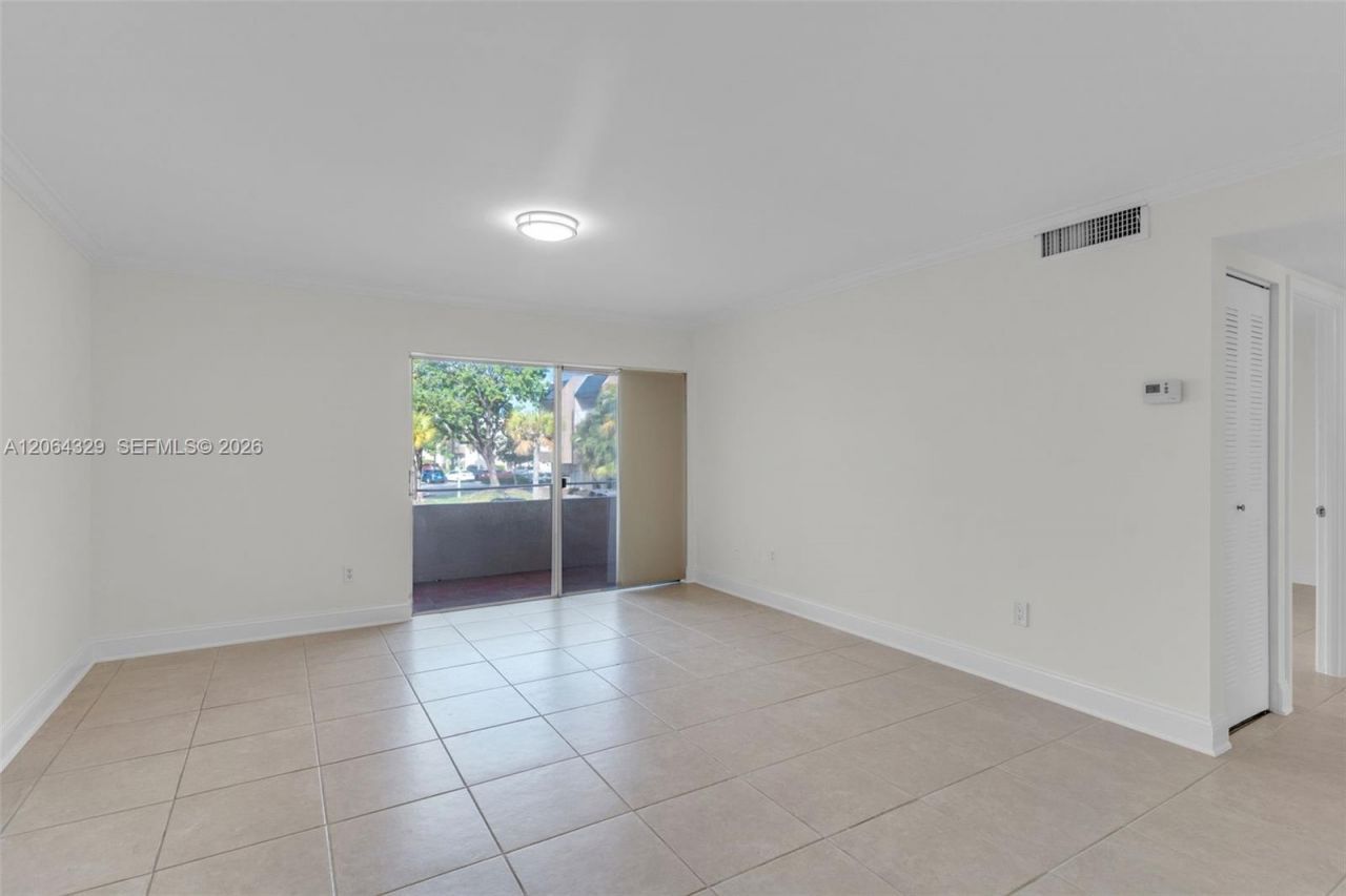 7745 SW 86th St, Unit D-218, Miami, FL 33143 Photo